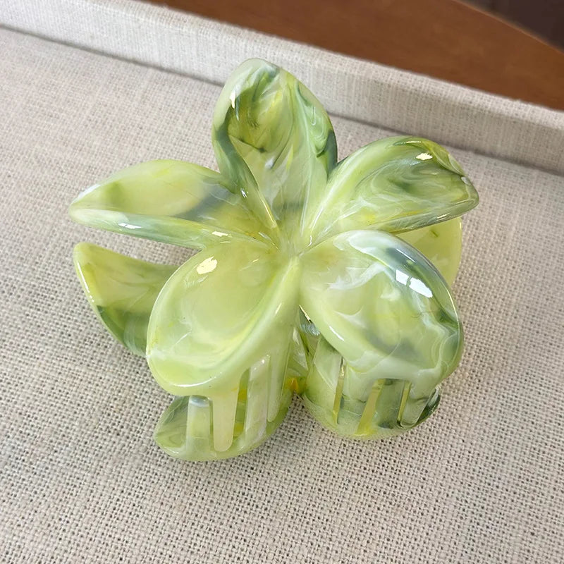 Fleur Marble Hair Claw product view 4