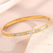 Aila Heart Bracelet Set product view 2